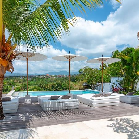 Villa Rasa Senang, With Private Cook And Pool Karangasem エクステリア 写真