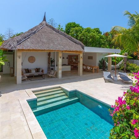 Villa Rasa Senang, With Private Cook And Pool Karangasem エクステリア 写真