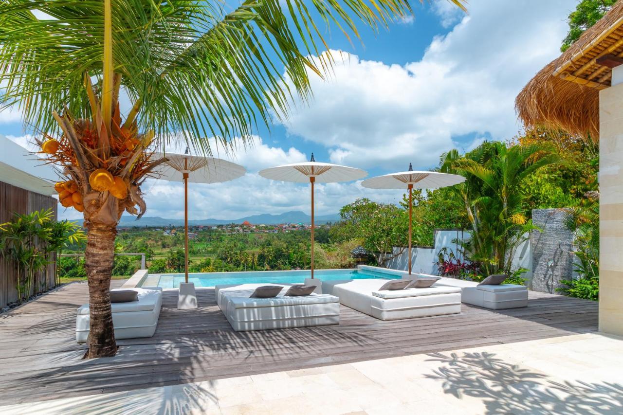 Villa Rasa Senang, With Private Cook And Pool Karangasem エクステリア 写真