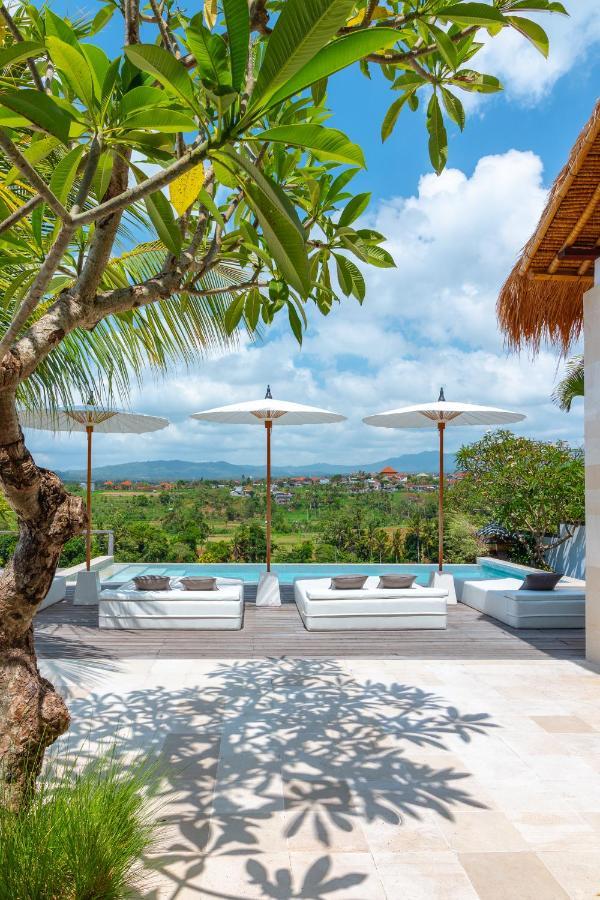 Villa Rasa Senang, With Private Cook And Pool Karangasem エクステリア 写真