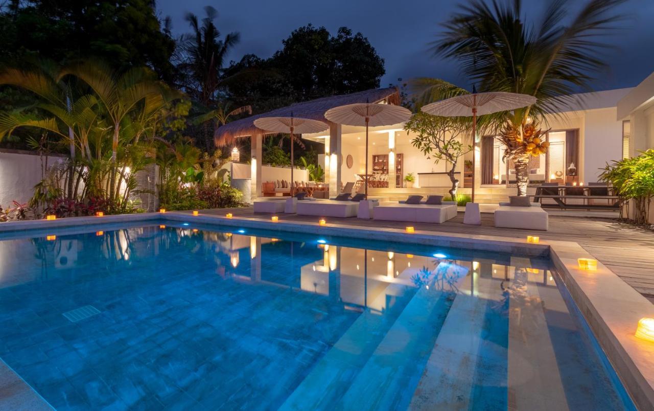 Villa Rasa Senang, With Private Cook And Pool Karangasem エクステリア 写真